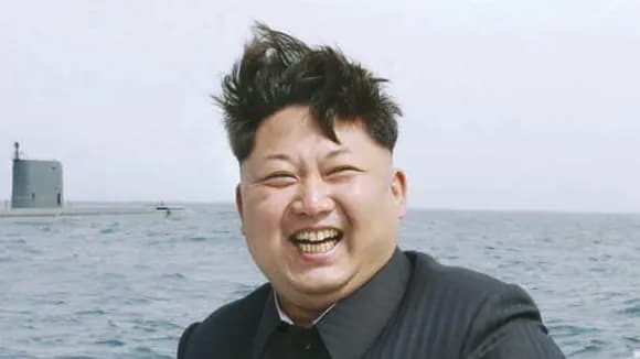 【疑問】金正恩って、クソ不健康そうなのになぜか死なないよなｗｗｗｗｗｗ