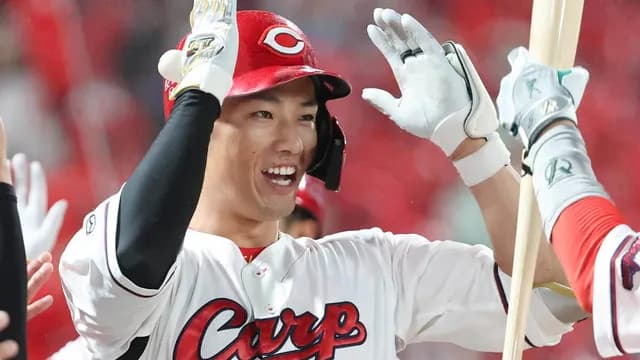 カープ中村奨成、打率.319(セ2位) OPS.839(セ1位)←ドラ1平川蓮の大活躍の影響でスルーされてる大ポジ要素【オープン戦】