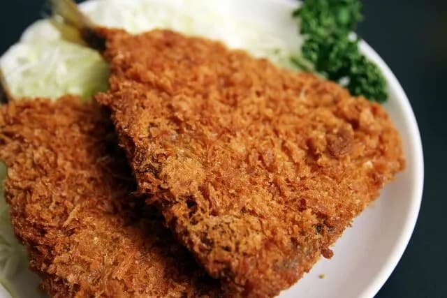 【悲報】アジの調理法、ガチで「フライ」しかないwwwwwwwwwwwwwwwwww