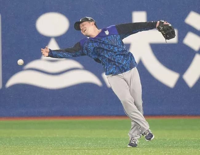 横浜・相川監督、牧を１番に置く模様