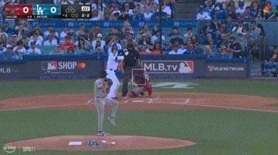 大谷翔平、開幕戦第一打席で今季初安打となるライト前ヒット！！！！！！！！！！！！