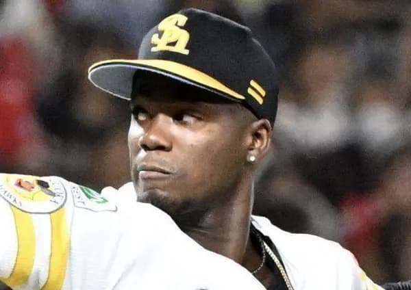 モイネロが来日も　小久保監督「すぐに動ける体ではない」