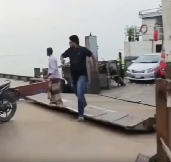 【動画】バングラデシュの観光バスやばすぎワロタｗｗｗｗｗｗｗｗｗ