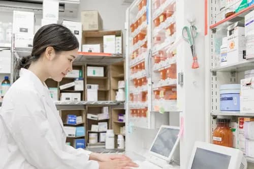  【悲報】薬剤師さん、6年も大学通った結果ｗｗｗｗｗｗｗｗｗｗ