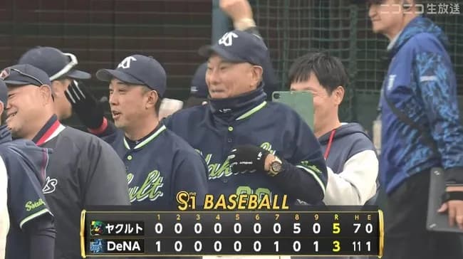 【DeNA対ヤクルト3回戦】ヤクルトが3年ぶり開幕3連勝！2点差の8回に無死満塁からサンタナ走者一掃逆転V打など一挙5点！高梨6回1失点 星今季初セーブ