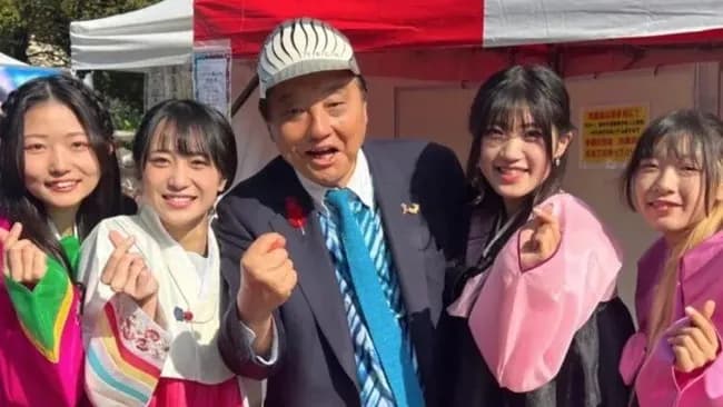 【画像】河村市長、指ハートを間違え炎上ｗｗｗｗｗｗｗｗｗｗ