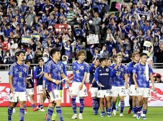 【悲報】日本戦のサッカーイングランド代表、さすがに強すぎる