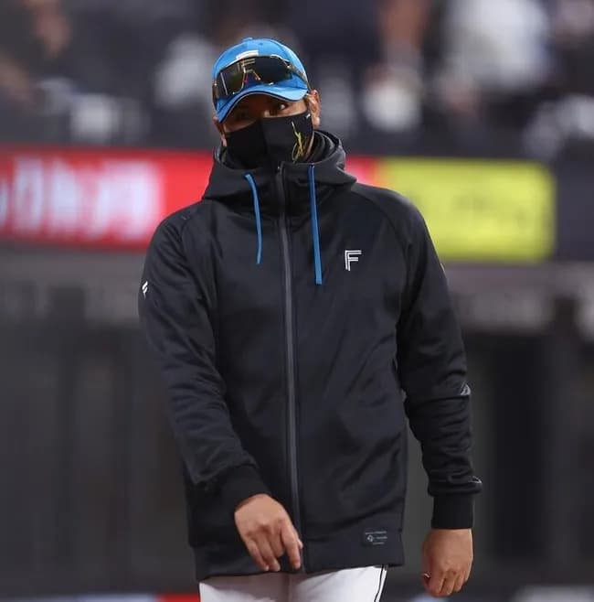 日本ハム・新庄監督　選手からの言葉に持論「この世界は『すいません』はいらない。思い切ってやってもらったらいい」