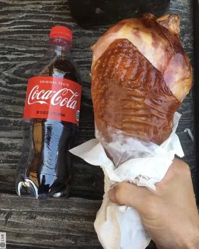 【画像】東京ディズニーランドのターキーレッグ、ガチで1200円になるｗｗｗｗｗｗｗｗｗｗ