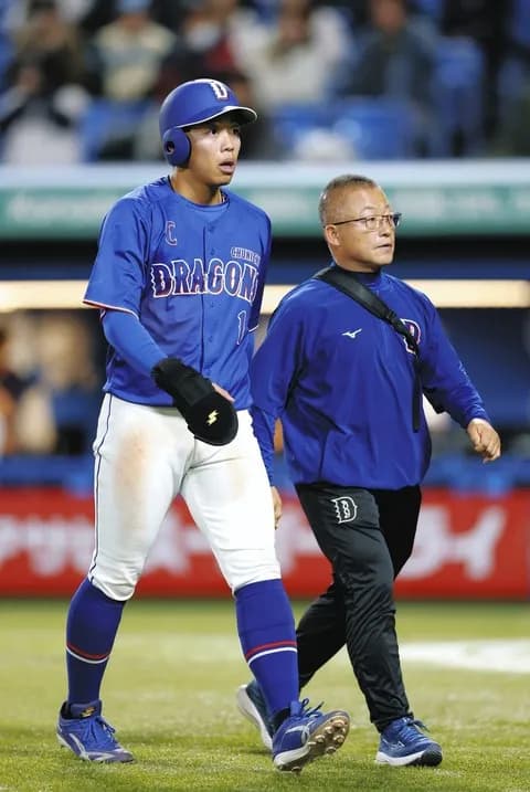 中日岡林、右ハムストリングを負傷か　井上監督は登録抹消を示唆