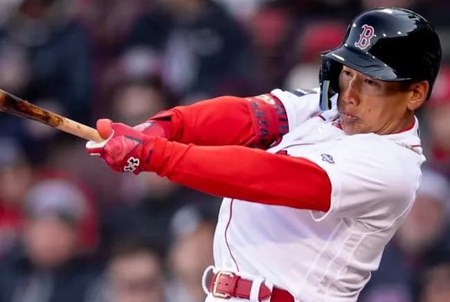 吉田正尚「今すぐ日本に帰れば首位打者とOPS王争いできます」←この天才をNPBが無視する理由