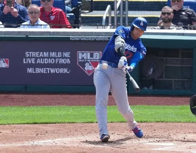 大谷翔平が元巨人マイコラスから今季1号3ラン　2安打4打点　38試合連続出塁で日本選手最長にあと5　ドジャース5発大勝