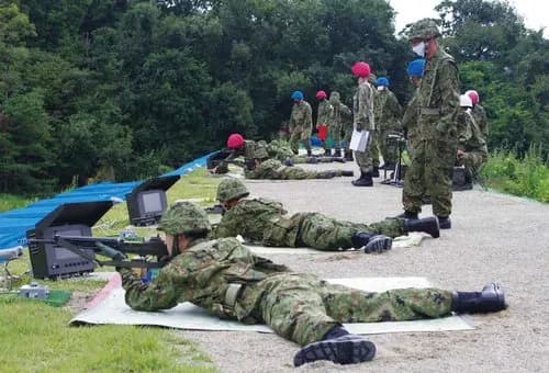 【悲報】徴兵がガチのマジで始まりそう　自衛隊に18歳22歳の個人情報が勝手に提供される模様ｗｗｗｗｗｗｗｗｗｗ