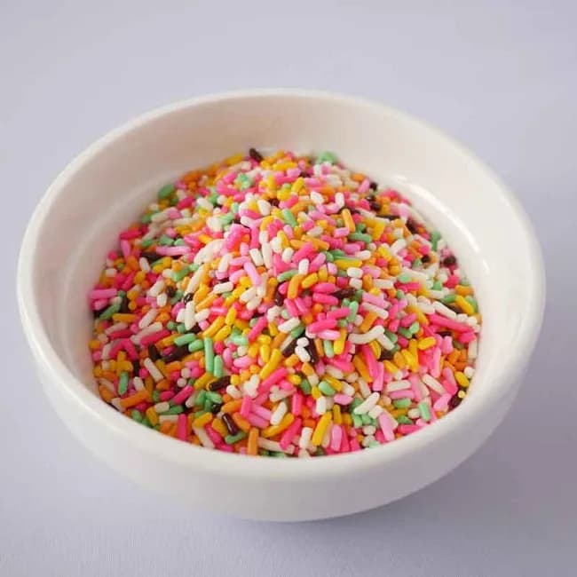 【朗報】カラースプレー、ガチで美味そうｗｗｗｗｗｗｗｗｗｗｗｗ