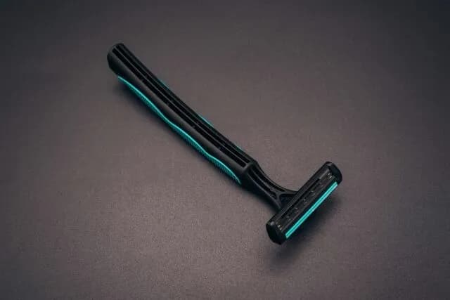 おめーらどこのカミソリ使ってる？