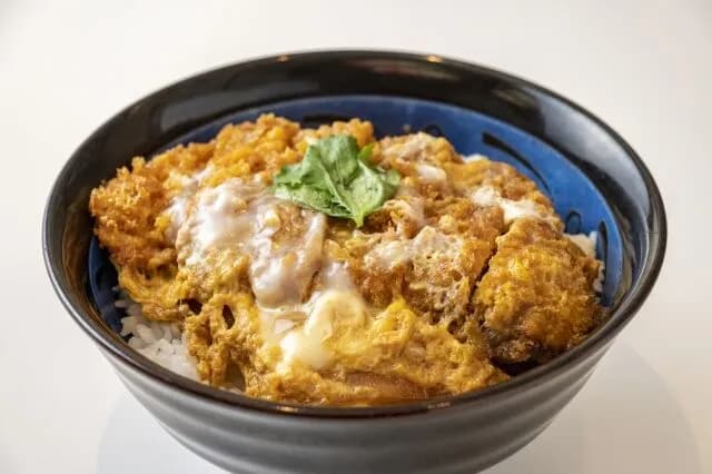 真面目な話カツ丼って言うほど美味いか？