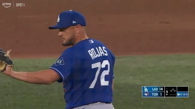 ドジャースもロハスが野手登板
