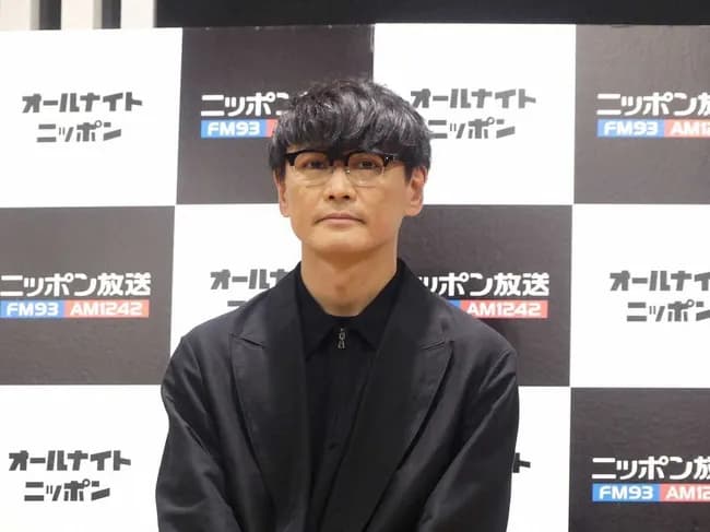 サカナクション・山口一郎「近所のキッズに『宝島おじさん』とか『何度でもおじさん』と言われる」