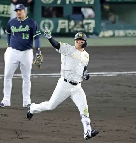 阪神・森下　今季甲子園初アーチ　チーム１号＆本拠１号→またまた１号「いいスイングができた」