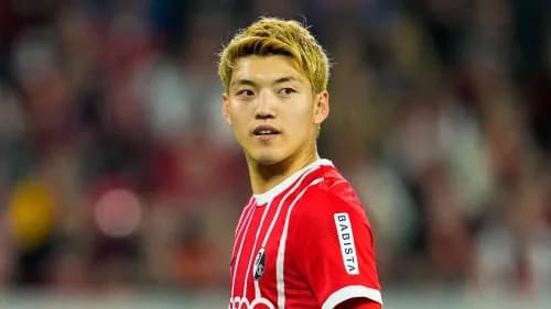 【画像】堂安律さん、ドイツで「2500万ユーロの失敗作」とガチで酷評されてしまう・・・・・・・・・