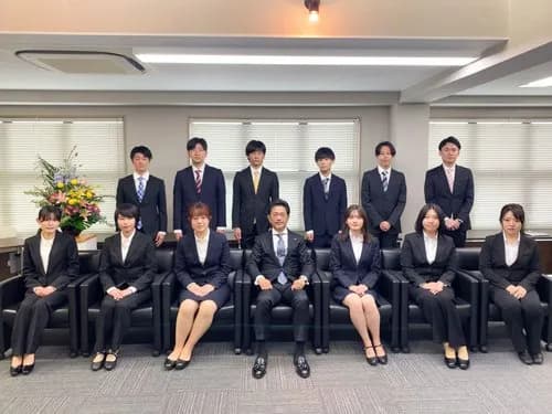 【悲報】新卒500万が当たり前の時代、ガチで到来してしまうｗｗｗｗｗｗｗｗｗｗ