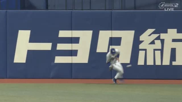 中日・尾田、同点タイムリーを弾いて逆転にしてしまうｗｗｗｗ