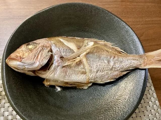 【悲報】魚、食べるのが面倒くさすぎる