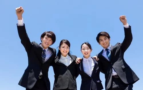 【悲報】入社3日で遅刻2回の新卒社員さん「GW、8連休にできますよね？」ｗｗｗｗｗｗｗｗｗｗ