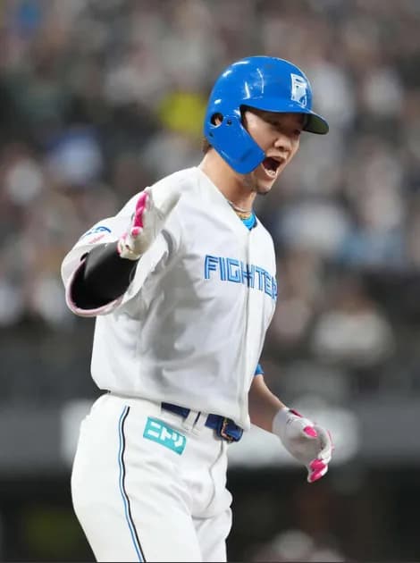 【日本ハム】西川遥輝、“超絶美技”守備で長打阻止｜ソフトバンク戦｜反応まとめ｜4/11