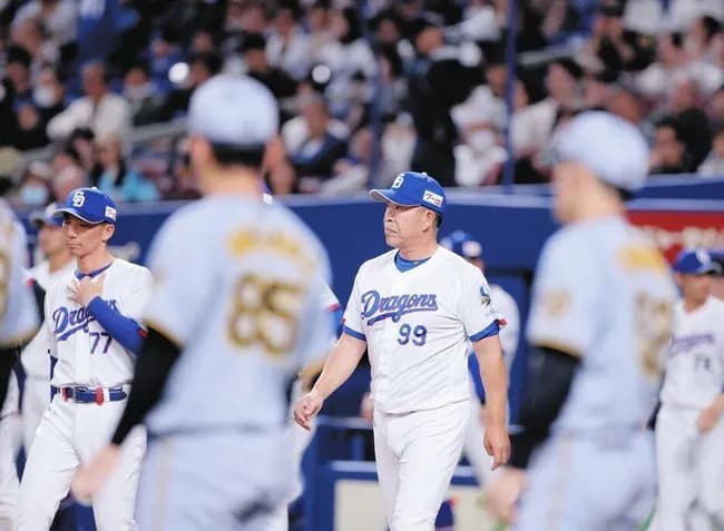 中日・井上一樹「世間は何してるんだと思っているがみんな頑張っている。チームカラーである『陽』なものを出して元気にやってく」