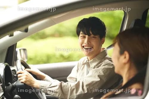 【悲報】女さん「車間距離近すぎ、合流下手すぎ」彼氏さんの運転にブチギレて別れを決意してしまうｗｗｗｗｗｗｗｗｗｗ