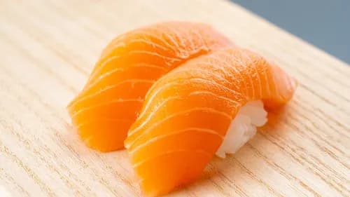 【悲報】回転寿司で鮭だと思って食ってたもの、ガチで全部ニジマスだったｗｗｗｗｗｗｗｗｗｗ