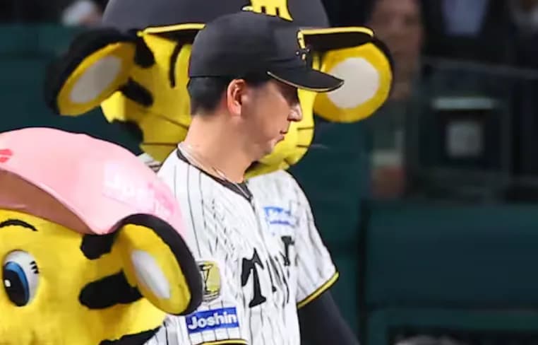 打率.059の伏見に代打を送らない藤川采配にファンガチギレ