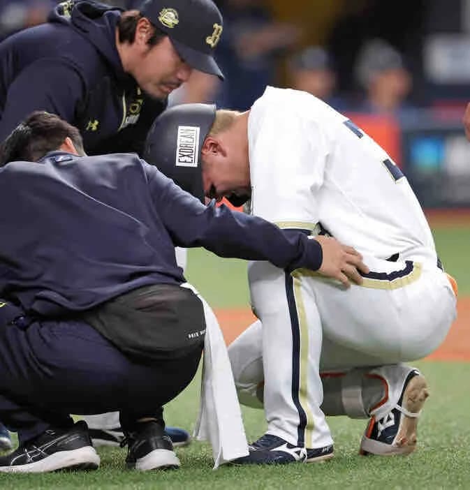 途中交代の杉澤龍、右尺骨遠位端骨折の診断…西武隅田から死球