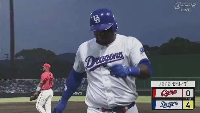 中日サノー負傷交代