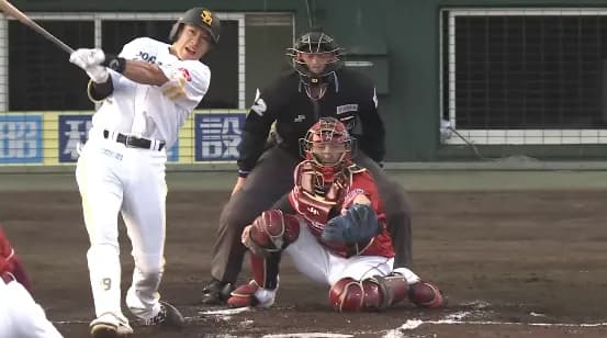 柳田悠岐の先制3ランｗｗｗｗｗ