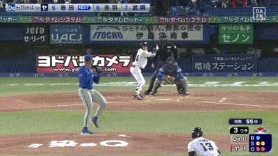 【ヤクルト対DeNA5回戦】DeNA・ヒュンメル落球…顔面直撃エラー…