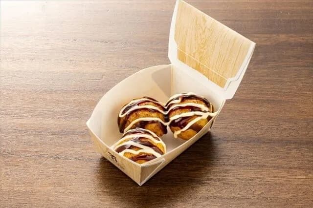 セブンイレブン、たこ焼き(3個入213円)の提供を開始。「店内揚げ」にこだわり
