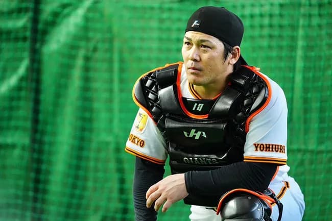 『悲報』５年１５億契約のジャイアンツ甲斐拓也（33）、完全に居場所を失う…！！