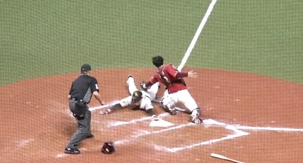 庄子雄大、小久保監督にほめられる