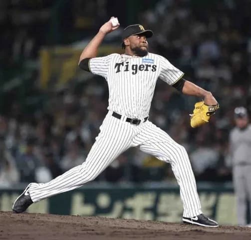 阪神　「打たれない球を選択した」8回に3連続空振り三振のドリスが勝ちパターンに名乗り