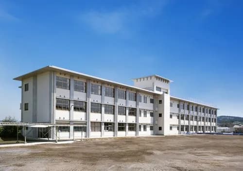 【戦慄】義父さん、男児が登校してないことをなぜか最初から知っていた様子だった・・・・・・・・・