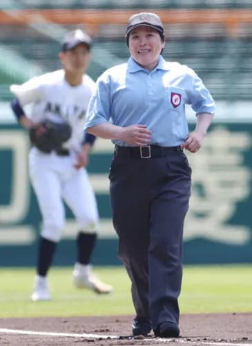 夏の甲子園、女性審判員の起用を発表