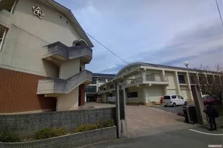 学校「結希さんが殺されて子供さんたちはショックを受けてますか？」保護者「決まってるやろ！アホ！」