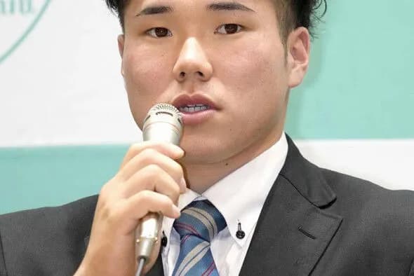 横浜ドラフト1位小田君、ついにファームでDHCになる