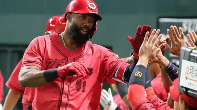 カープ・ファビアン 打率.180 2本 4打点 出塁率.194 OPS.489←2年目のジンクス？