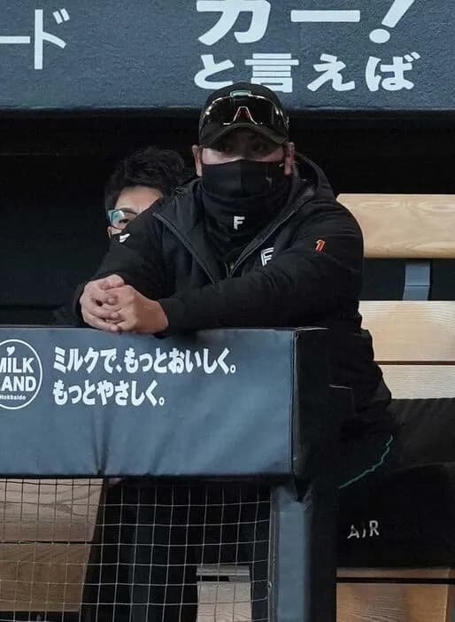 日本ハム・新庄剛志監督「疲れも貯まってくる…」3失策と2野選の15失点で“休養”促す