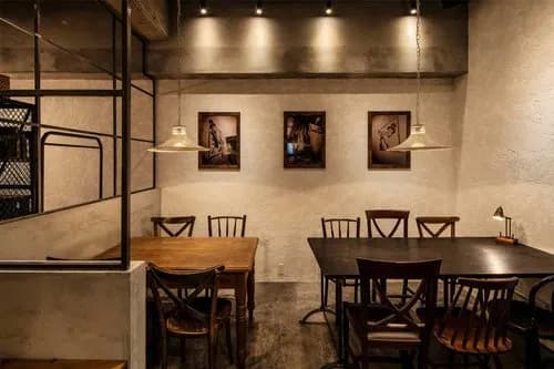 【悲報】カフェに女6人で来店、3人「お腹すいてないんで水で大丈夫です」ｗｗｗｗｗｗｗｗｗｗ