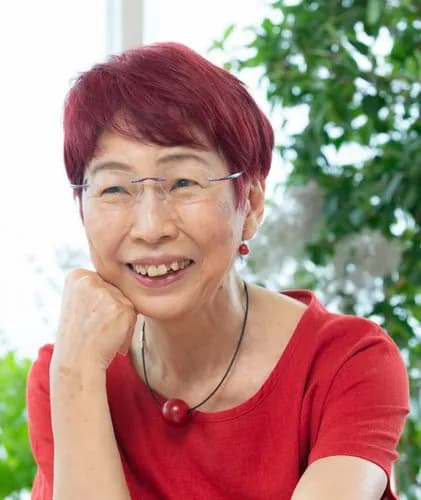 【悲報】上野千鶴子さん「東京の年収300万女性は独身に満足してる、男は結婚できない」・・・・・・・・・