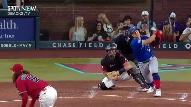 岡本和真（ブ）　.221 3本 8打点 ops.658